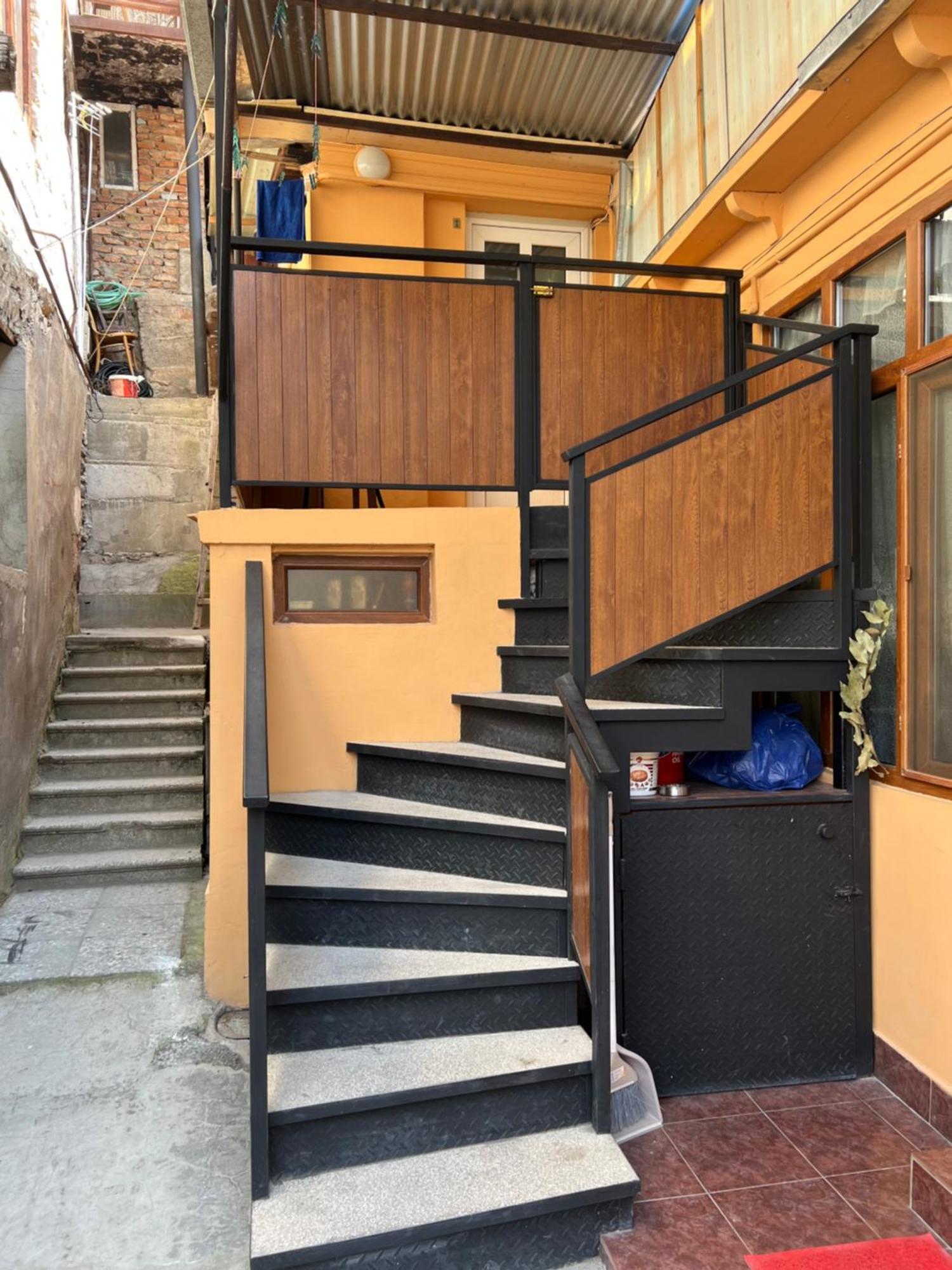 Guest House Borjomi Exterior photo